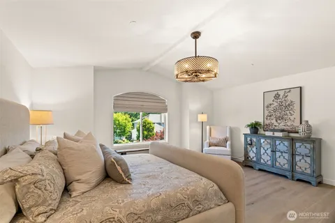 $1,898,000 | 535 Northwest Datewood Drive, Issaquah, WA 98027