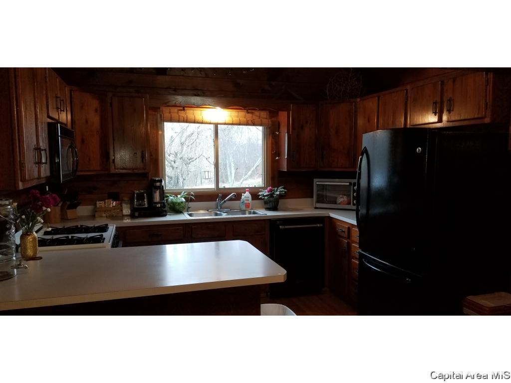 3289 Elliott Road Bunker Hill, IL 62014 - Photo 9 of 35