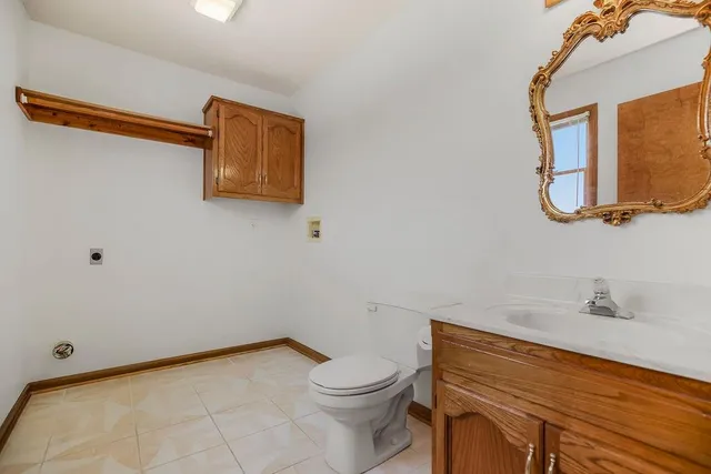 $330,000 | 1008 Northwest 62nd Terrace, Kansas City, MO 64118