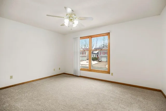 $330,000 | 1008 Northwest 62nd Terrace, Kansas City, MO 64118