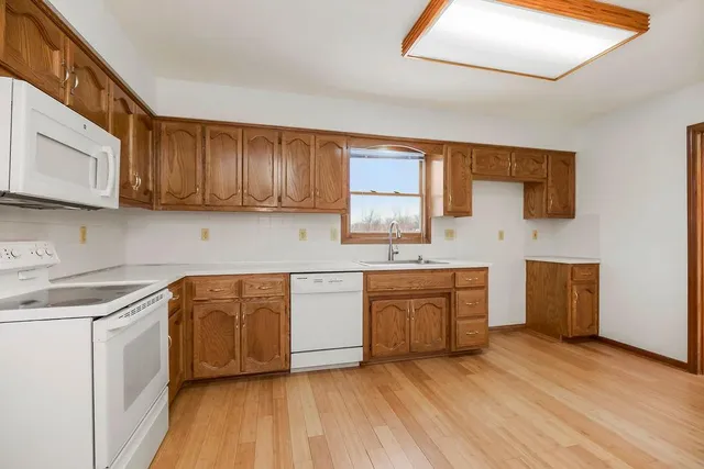 $330,000 | 1008 Northwest 62nd Terrace, Kansas City, MO 64118