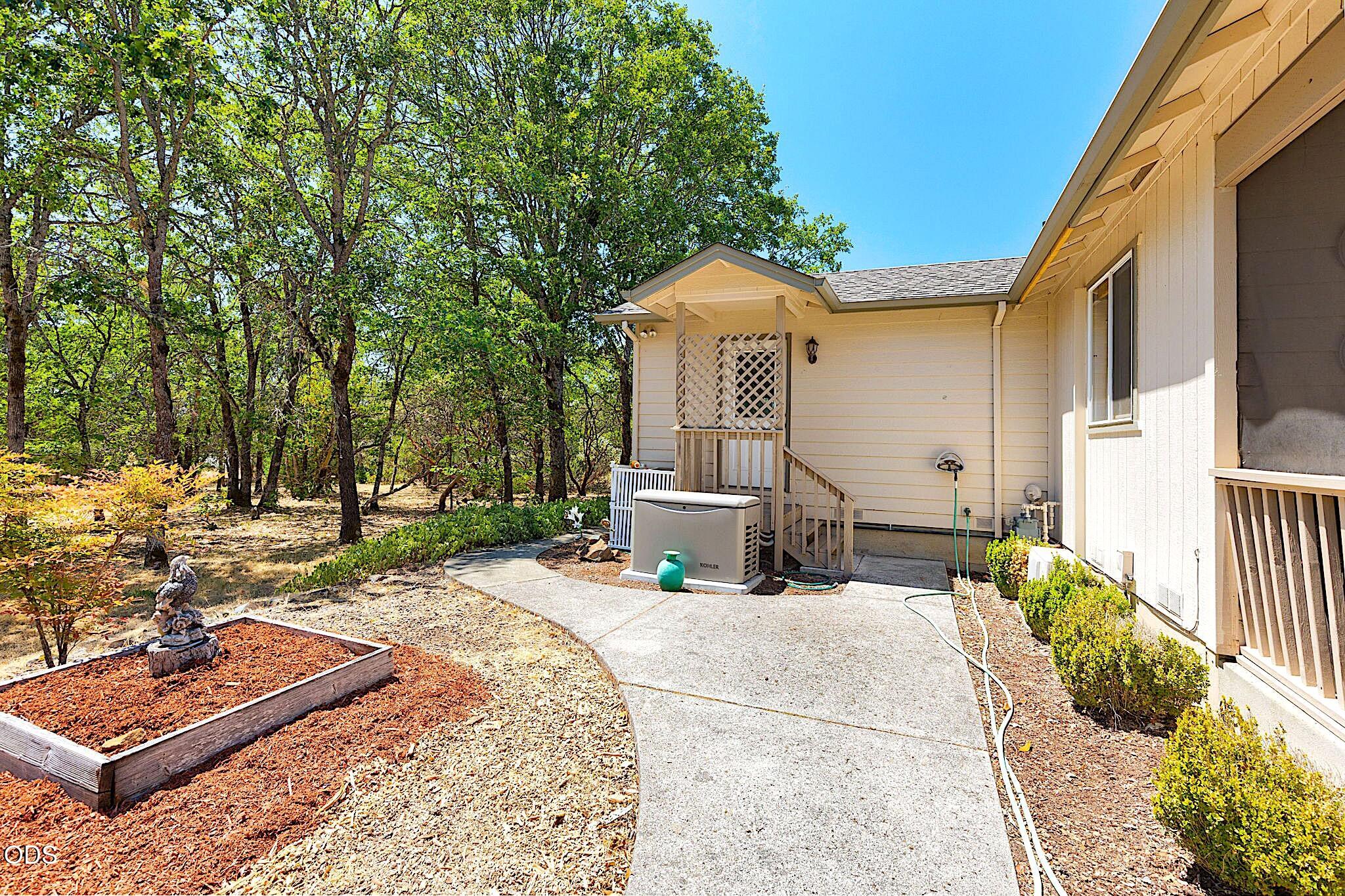 243 Castle Creek Road Grants Pass, OR 97526 - Photo 57 of 70