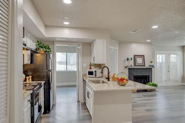 $1,200 | 2304 Balsam Drive, Unit E107, Arlington, TX 76006