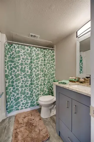 $1,200 | 2304 Balsam Drive, Unit E107, Arlington, TX 76006