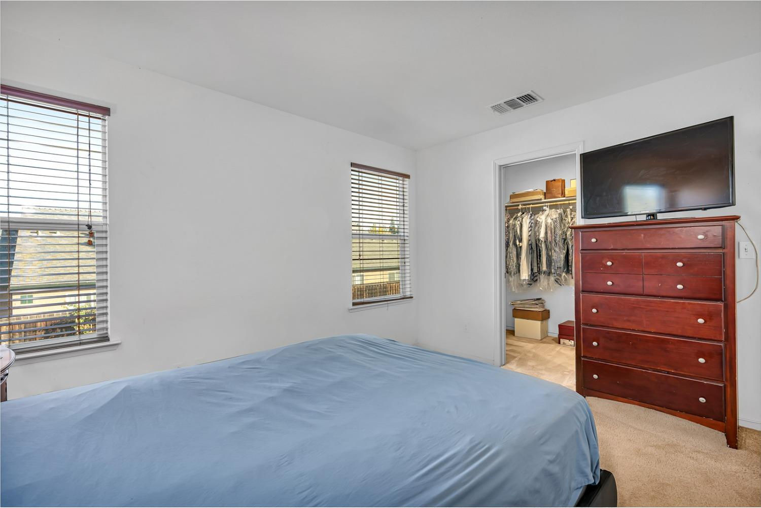 1438 Mandarin Street Madera, CA 93638 - Photo 28 of 39