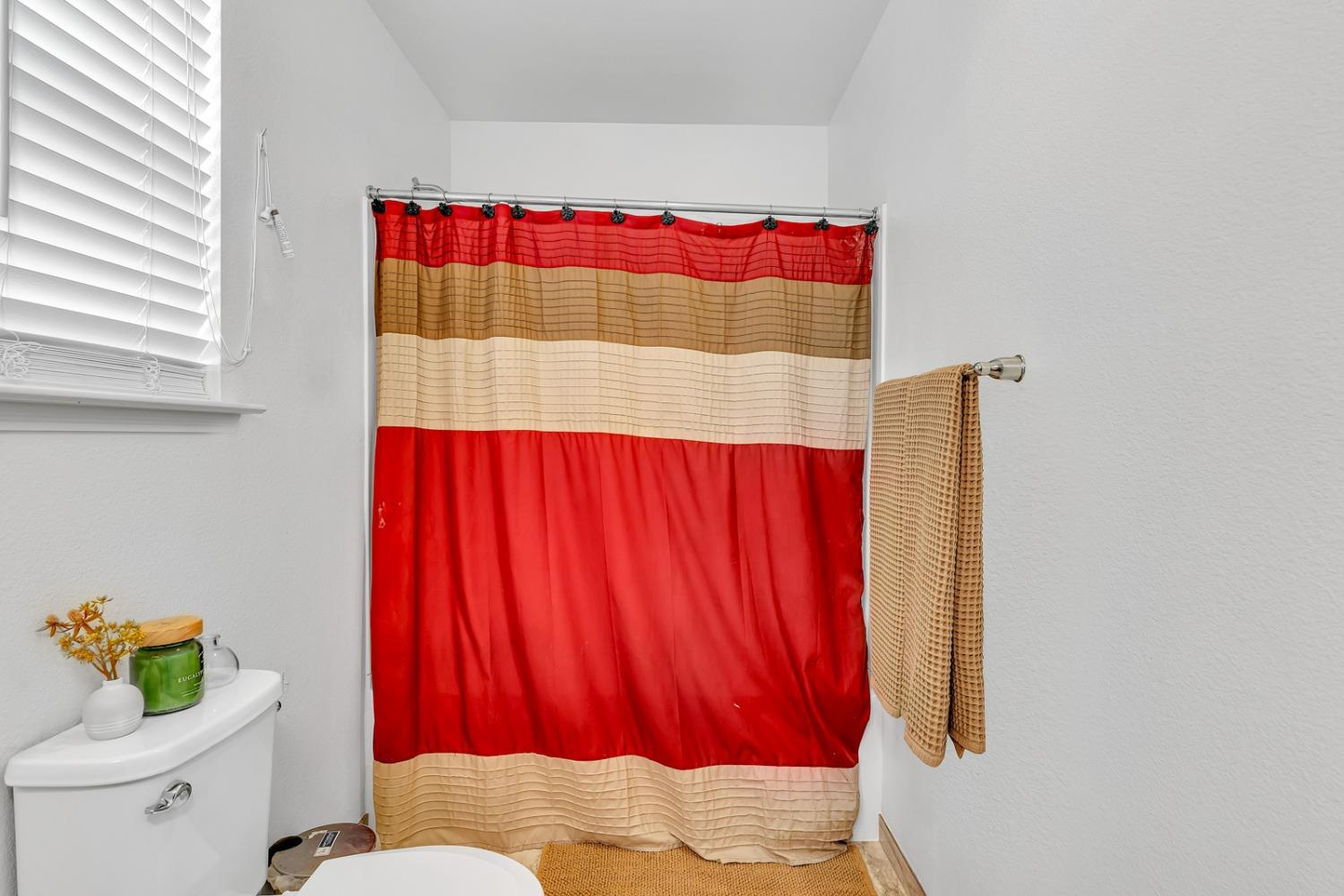 1438 Mandarin Street Madera, CA 93638 - Photo 32 of 39