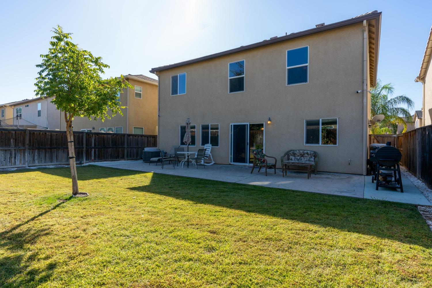 1438 Mandarin Street Madera, CA 93638 - Photo 36 of 39