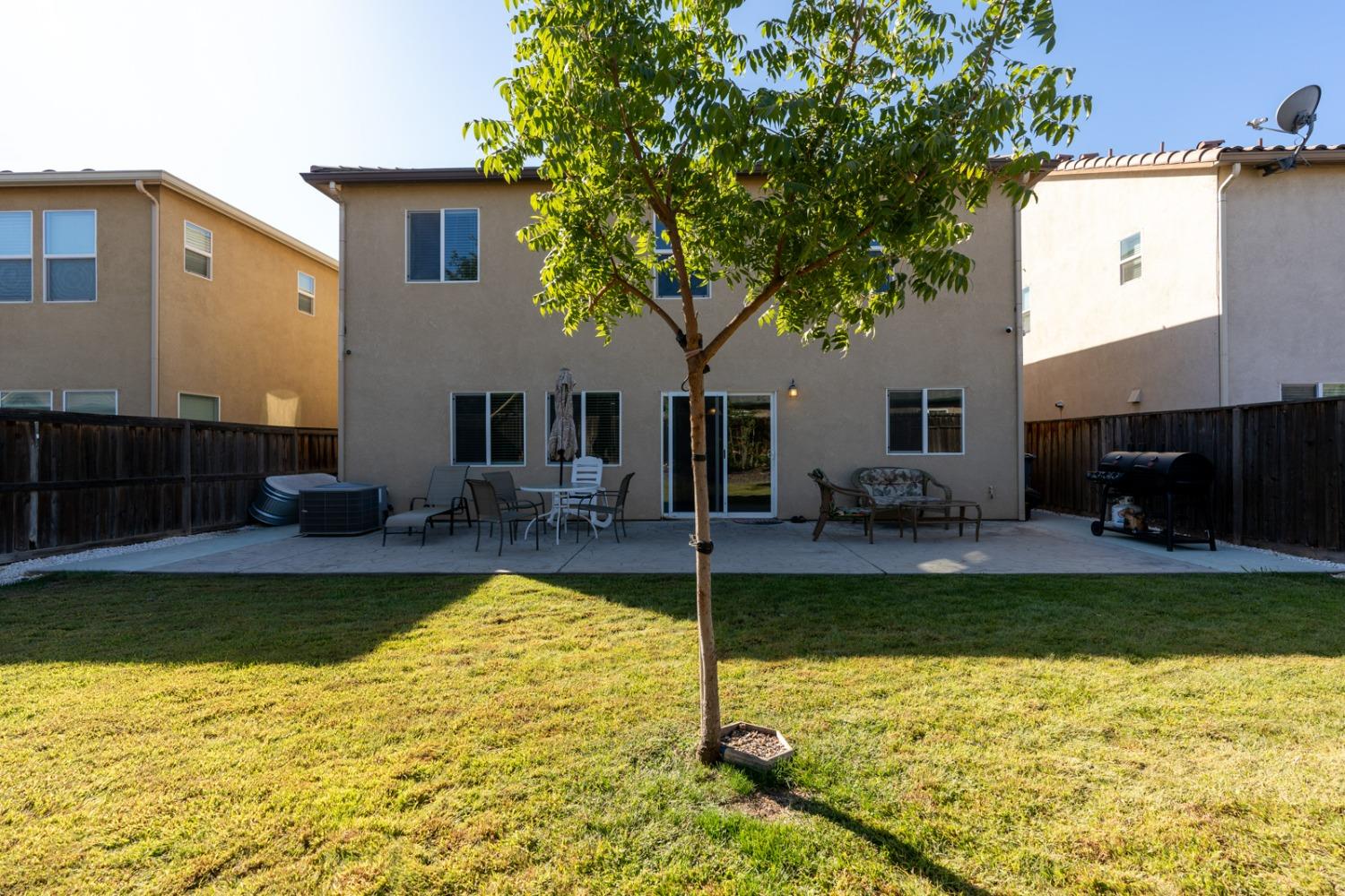 1438 Mandarin Street Madera, CA 93638 - Photo 37 of 39