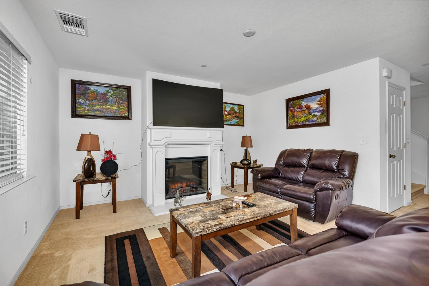 1438 Mandarin Street Madera, CA 93638 - Photo 9 of 39