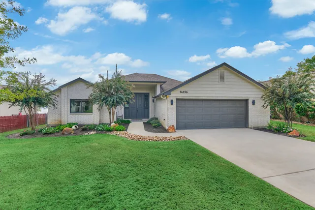 $875,000 | 14696 South Diamondhead, Conroe, TX 77356