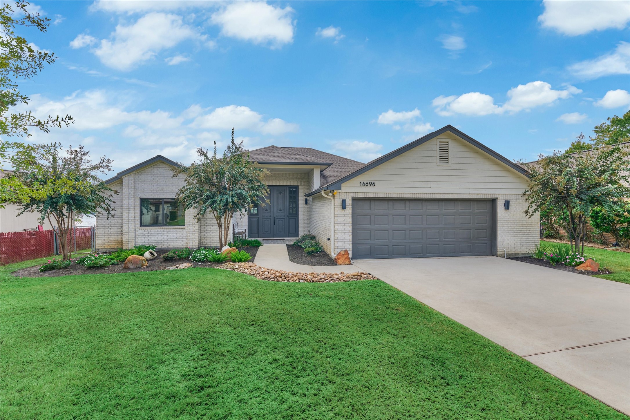 14696 South Diamondhead Conroe, TX 77356 - Photo 3 of 50