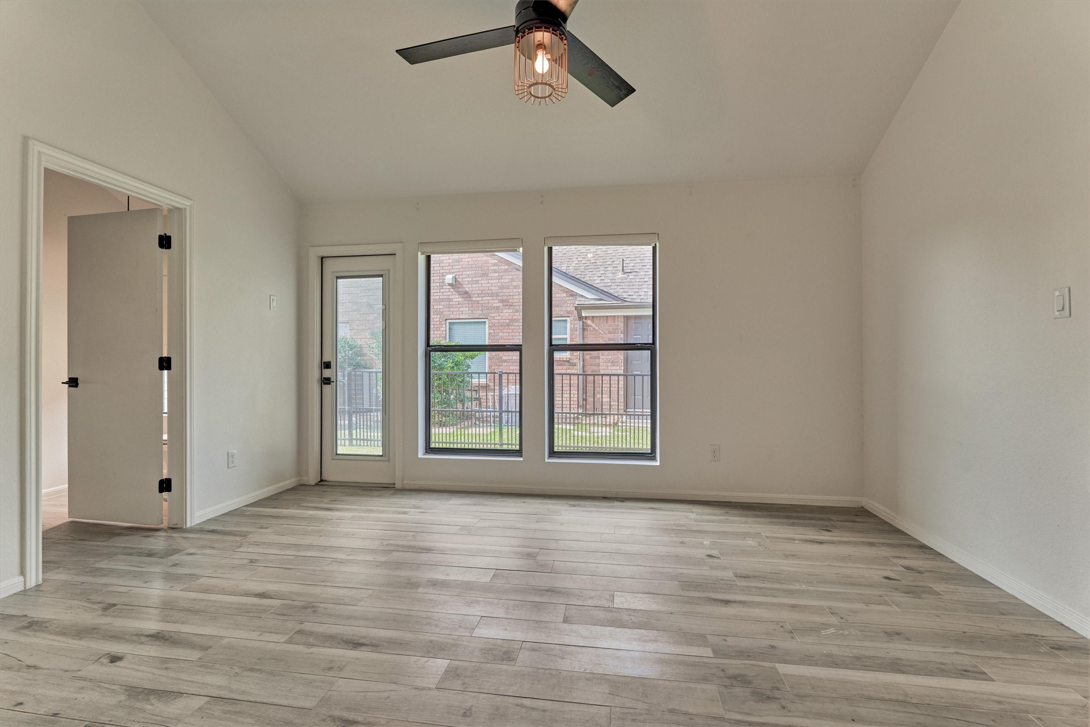 14696 South Diamondhead Conroe, TX 77356 - Photo 31 of 50 Extra bedroom.