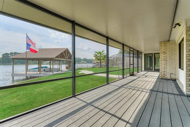 $875,000 | 14696 South Diamondhead, Conroe, TX 77356