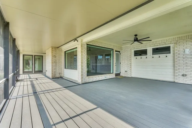 $875,000 | 14696 South Diamondhead, Conroe, TX 77356