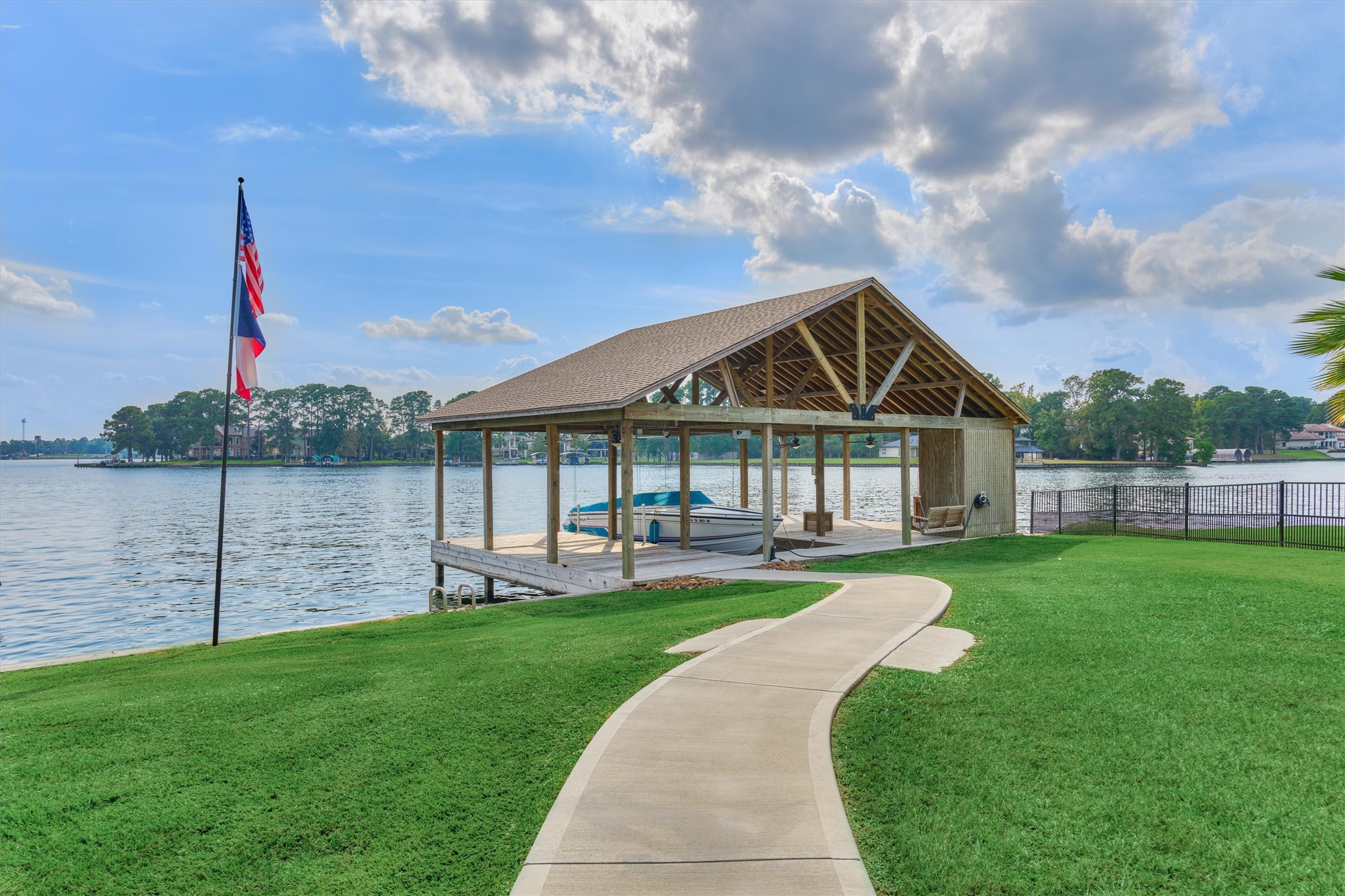 14696 South Diamondhead Conroe, TX 77356 - Photo 40 of 50 Awesome boat house!