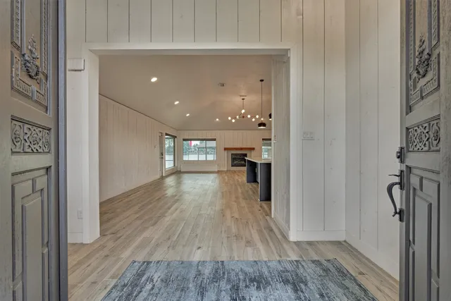 $875,000 | 14696 South Diamondhead, Conroe, TX 77356