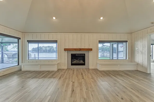 $875,000 | 14696 South Diamondhead, Conroe, TX 77356