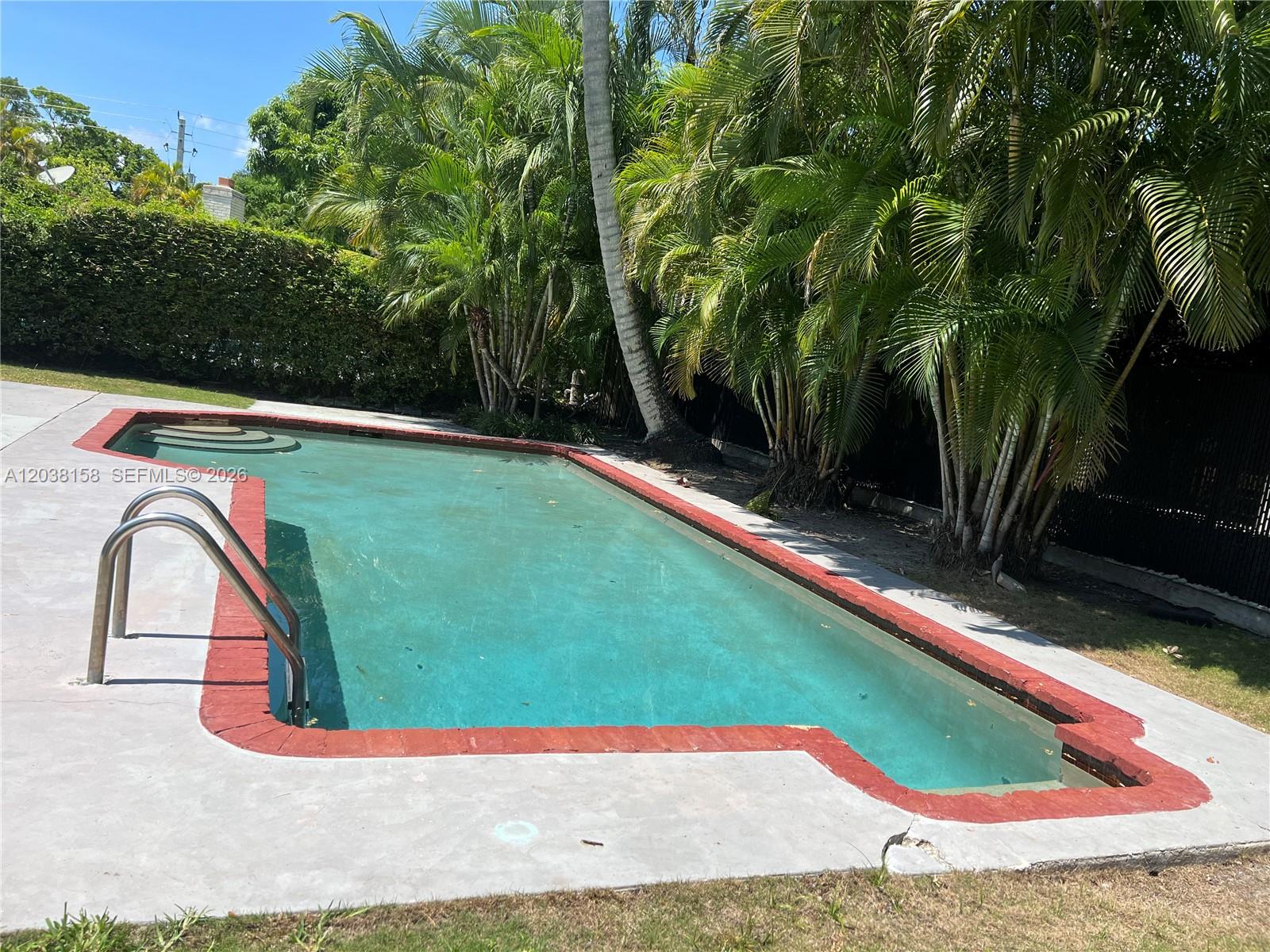 8025 Southwest 62nd Place Miami, FL 33143 - Photo 2 of 2