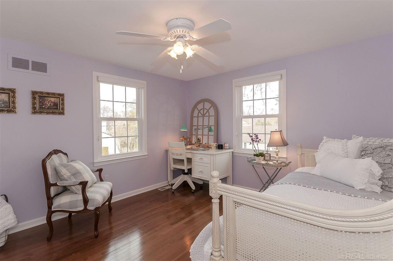 1652 Hawthorne Road Grosse Pointe Woods, MI 48236 - Photo 35 of 55