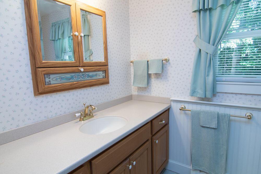 130 Martin Road Kittery, ME 03904 - Photo 10 of 26 Bath 1