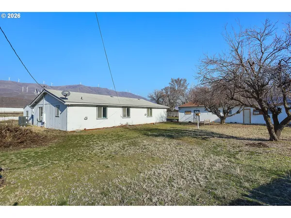 $265,000 | 406 1st Street, Rufus, OR 97050