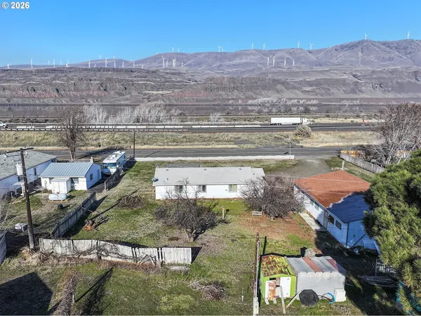 $265,000 | 406 1st Street, Rufus, OR 97050