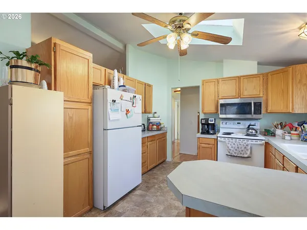 $265,000 | 406 1st Street, Rufus, OR 97050