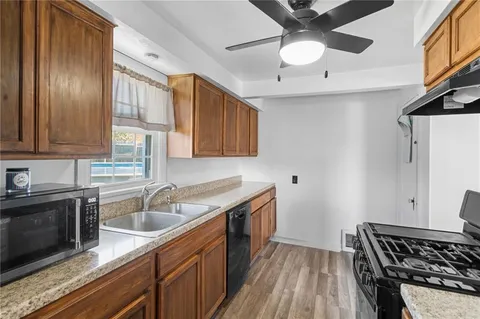 $239,900 | 40 Tanager Drive, McKees Rocks, PA 15136