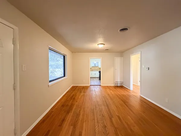 $1,725 | 118 Brazos Street, Garland, TX 75041