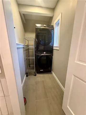 $2,750 | 3704 Baltimore Avenue, Unit 1, Kansas City, MO 64111