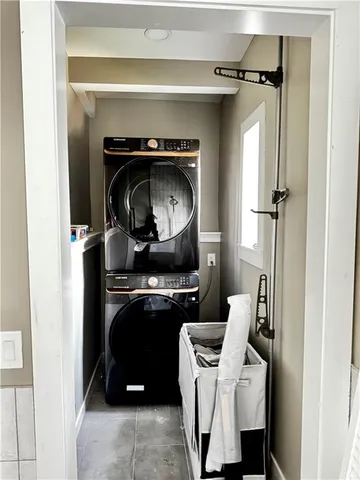 $2,750 | 3704 Baltimore Avenue, Unit 1, Kansas City, MO 64111