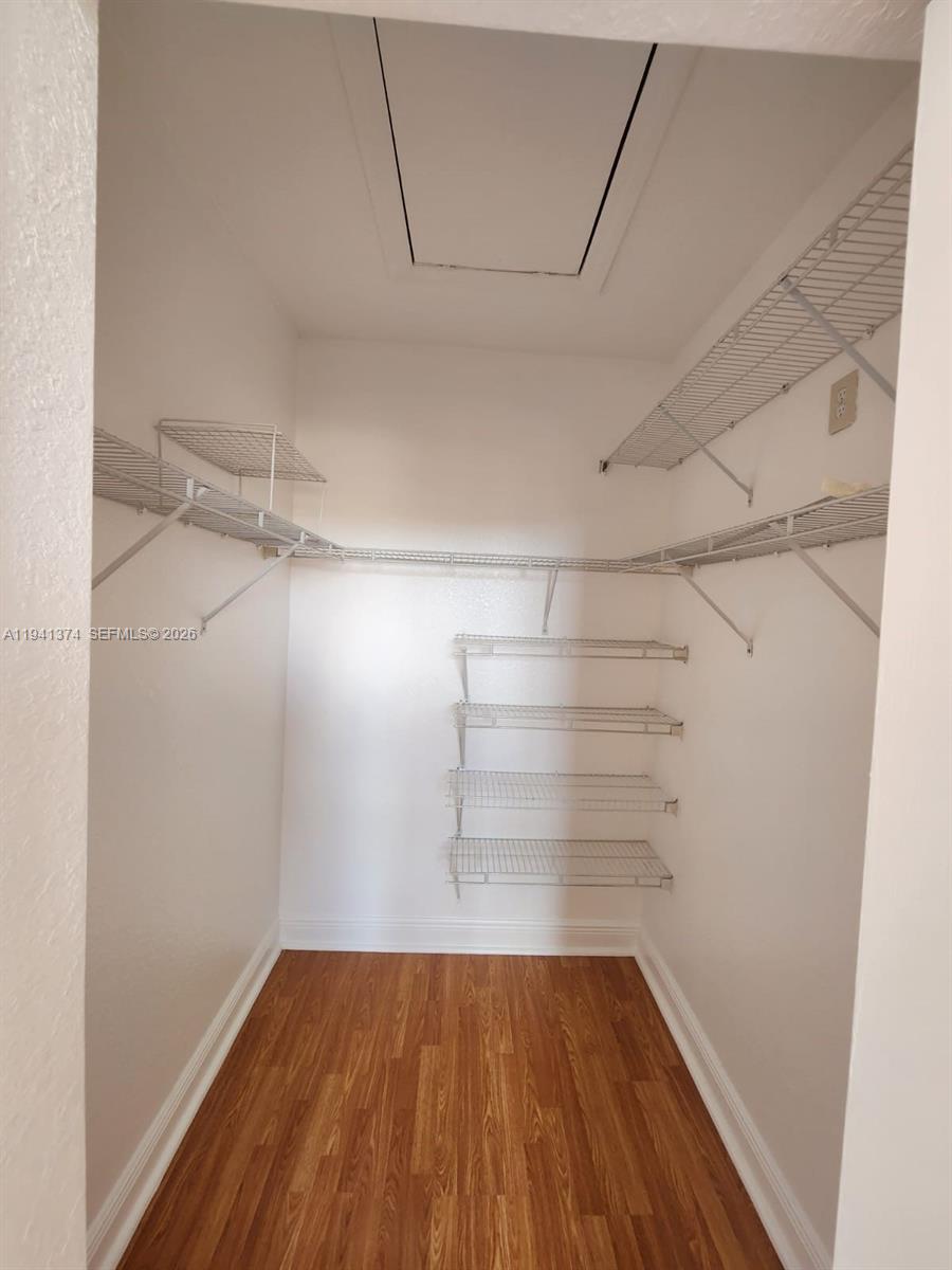 16462 Southwest 48th Terrace Miami, FL 33185 - Photo 23 of 41