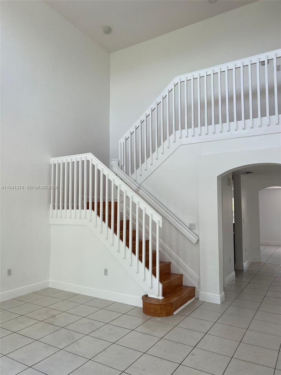 16462 Southwest 48th Terrace Miami, FL 33185 - Photo 27 of 41