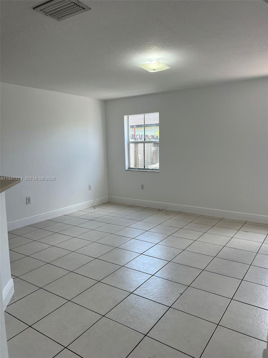 16462 Southwest 48th Terrace Miami, FL 33185 - Photo 34 of 41