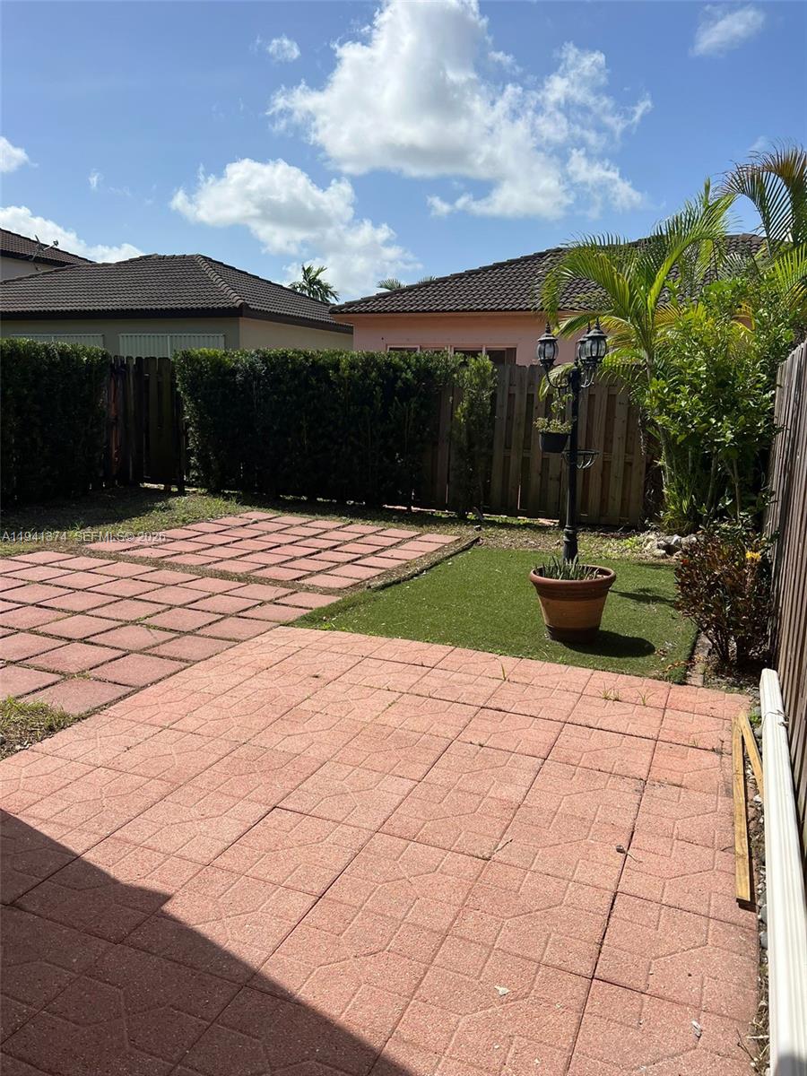 16462 Southwest 48th Terrace Miami, FL 33185 - Photo 36 of 41