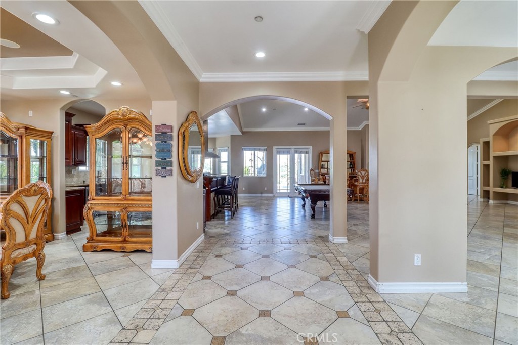 6116 Chadbourne Avenue Riverside, CA 92505 - Photo 8 of 43