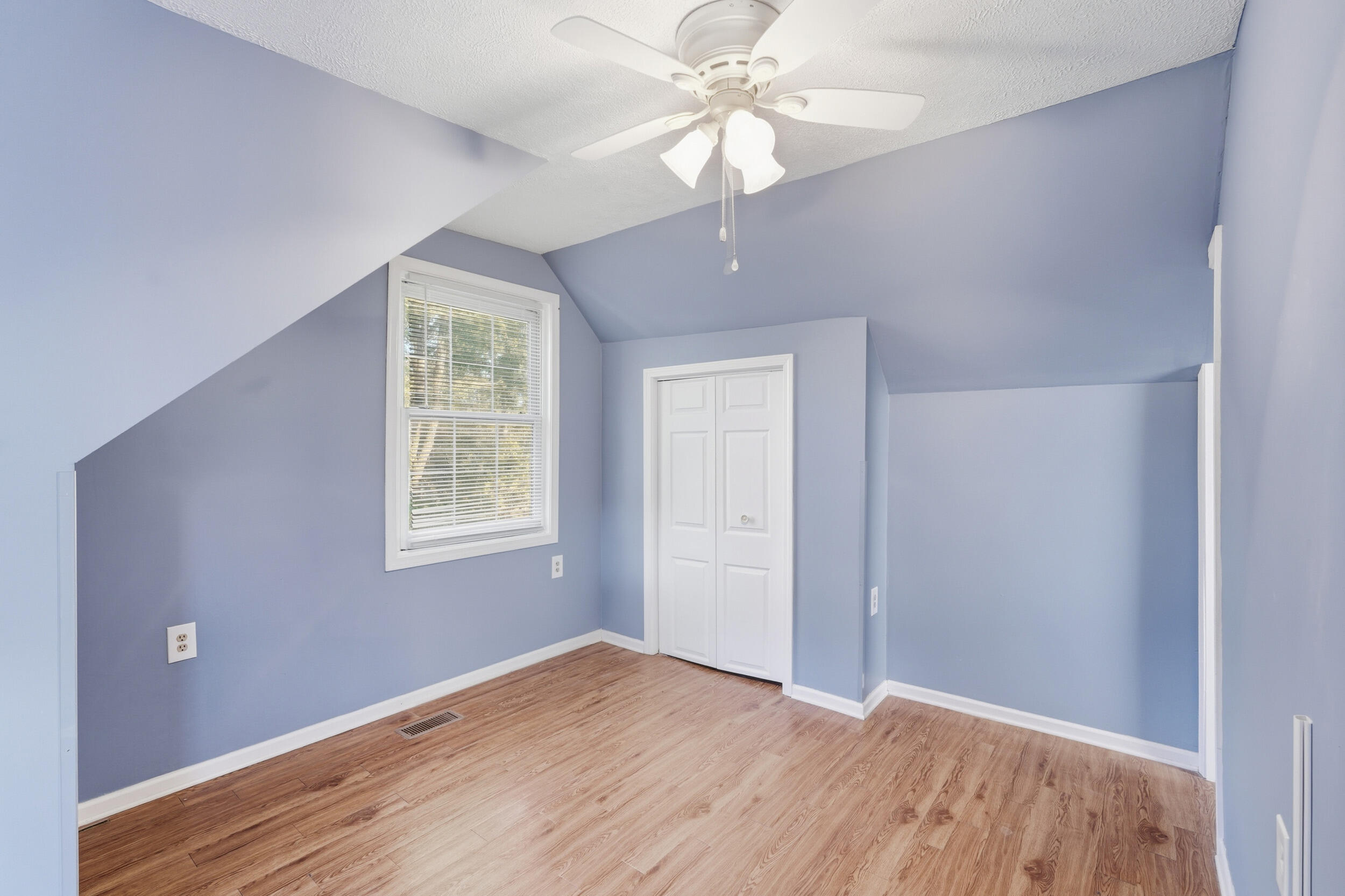 1059 Farrell Street Valparaiso, IN 46385 - Photo 17 of 23 2500x1666