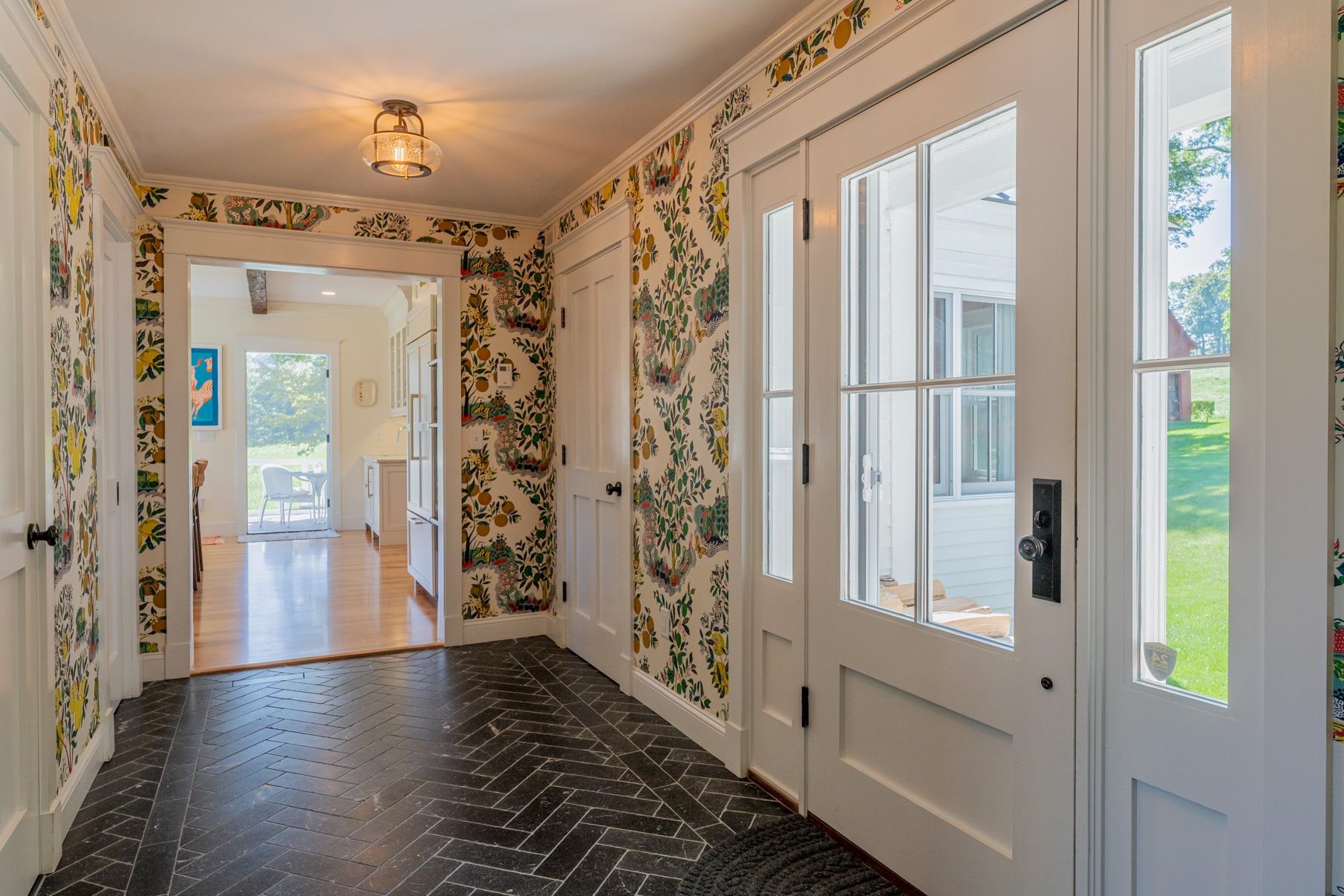 209 Jack Cross Road Shaftsbury, VT 05262 - Photo 6 of 48 Gallery Image 6
