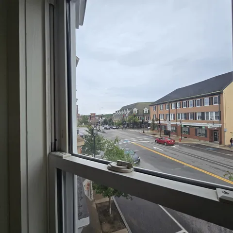 $1,795 | 515 Central Avenue, Unit 5, Dover, NH 03820