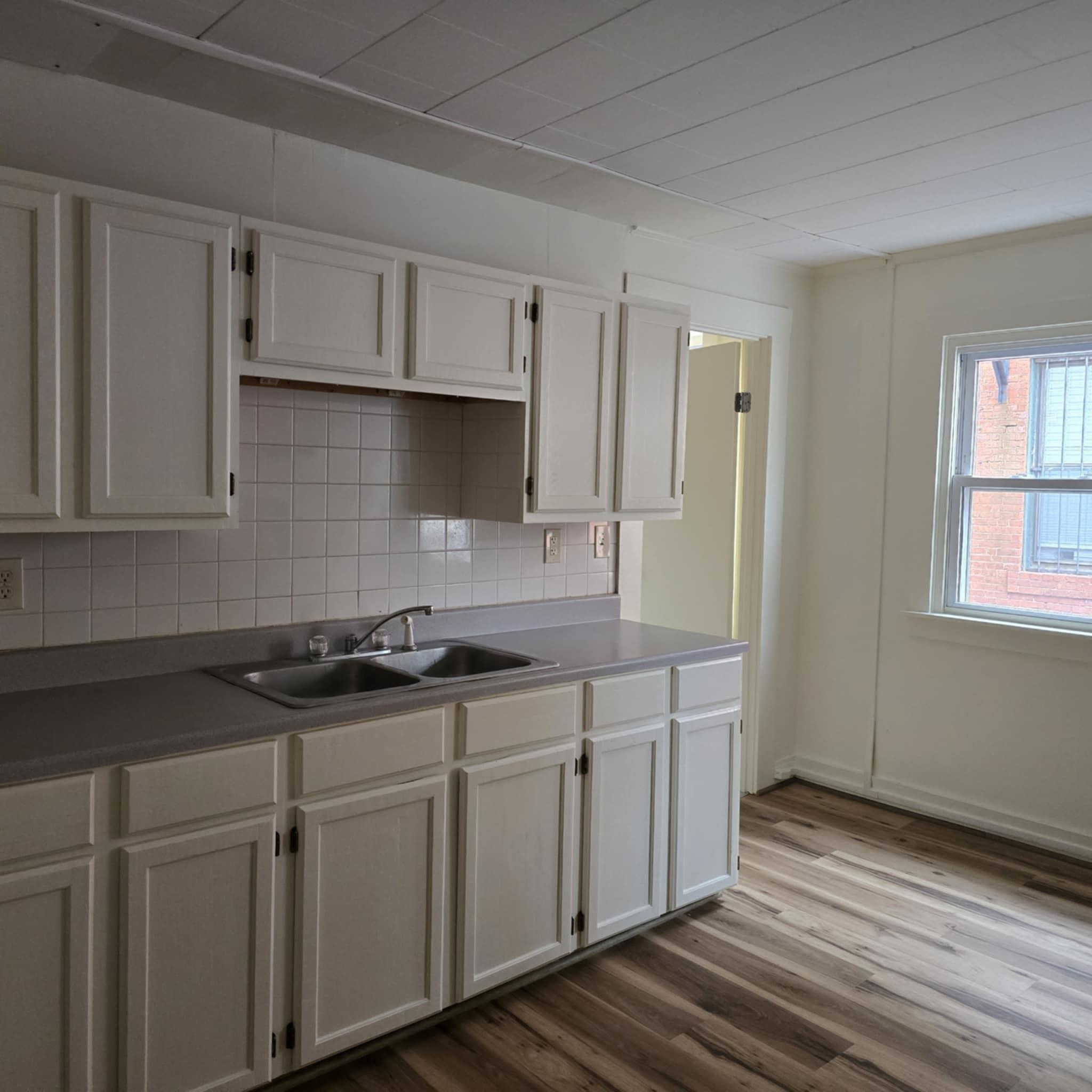 515 Central Avenue, Unit 5 Dover, NH 03820 - Photo 5 of 36