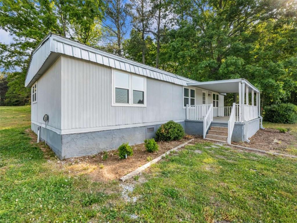 8490 Belton Bridge Road Lula, GA 30554 - Photo 21 of 42