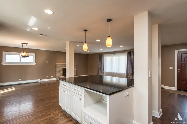 $2,850 | 106 Sharon Drive, Sleepy Hollow, IL 60118