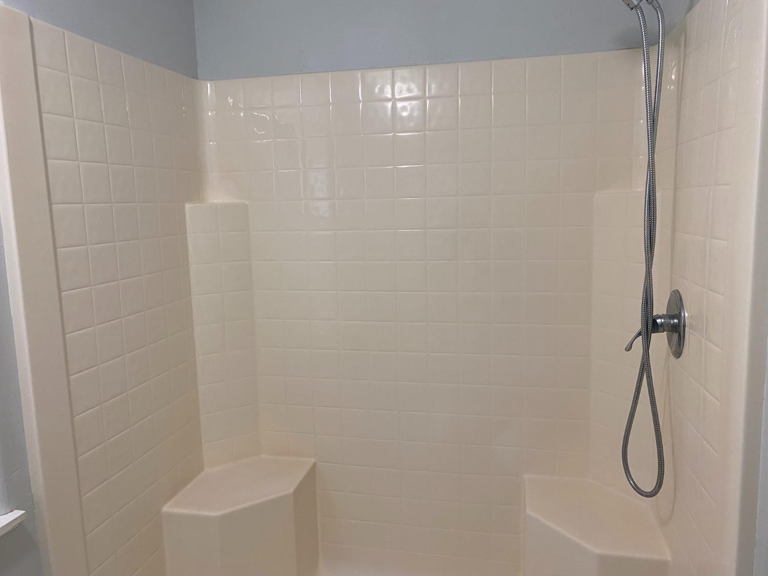5021 Banbury Cross Road Shingle Springs, CA 95682 - Photo 31 of 92 Down stairs shower stall upper view.