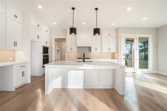 $849,750 | 12405 West 184th Street, Overland Park, KS 66013