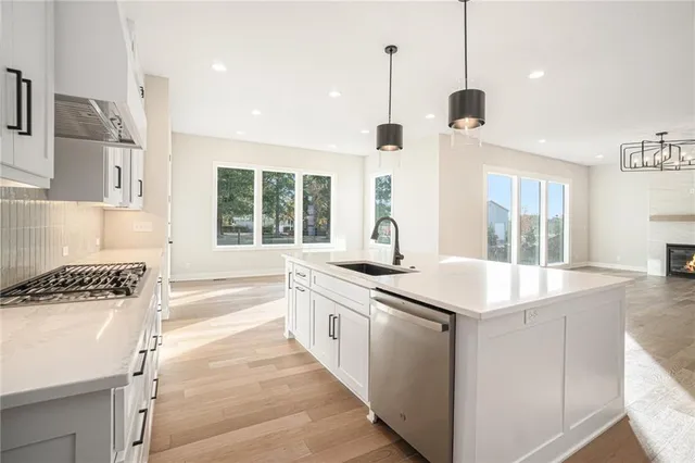 $849,750 | 12405 West 184th Street, Overland Park, KS 66013