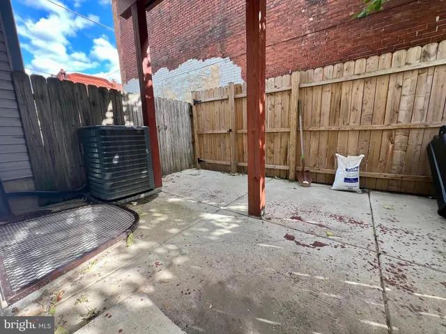 $2,400 | 1703 South 22nd Street, Unit 1, Philadelphia, PA 19145