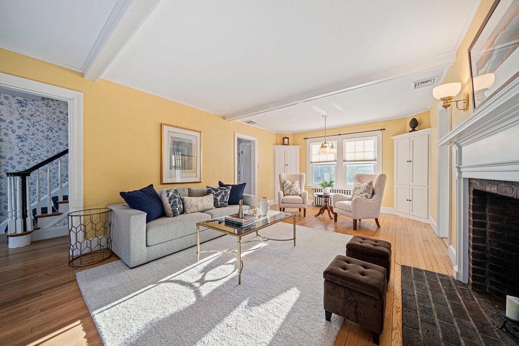 18 Park Street Milton, MA 02186 - Photo 13 of 42