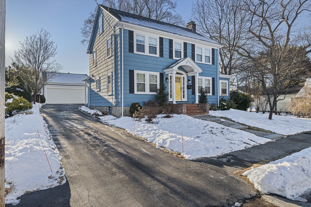 18 Park Street Milton, MA 02186 - Photo 3 of 42