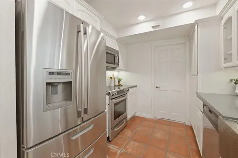 $3,225,000 | 354 62nd Street, Newport Beach, CA 92663