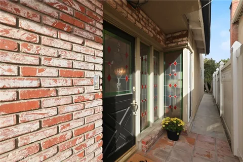 $3,225,000 | 354 62nd Street, Newport Beach, CA 92663